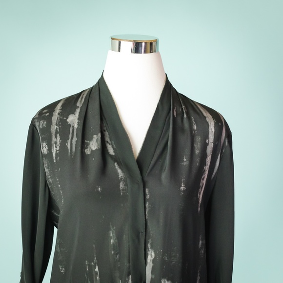 Elie Tahari M Black Grey Print Silk Career Shirt - Picture 2 of 6